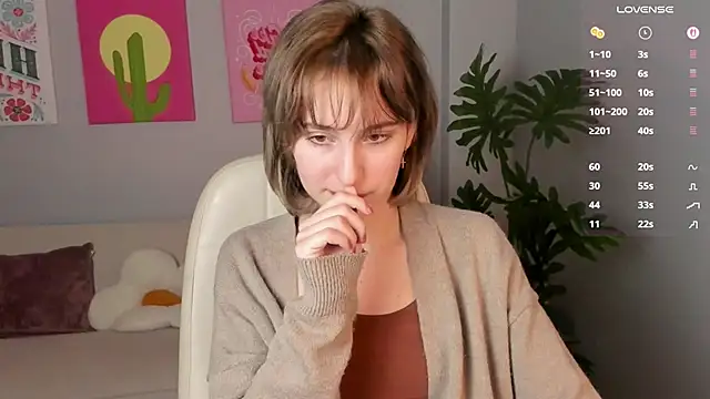 LuxRayi online show from February 2026 05:40:01 AM