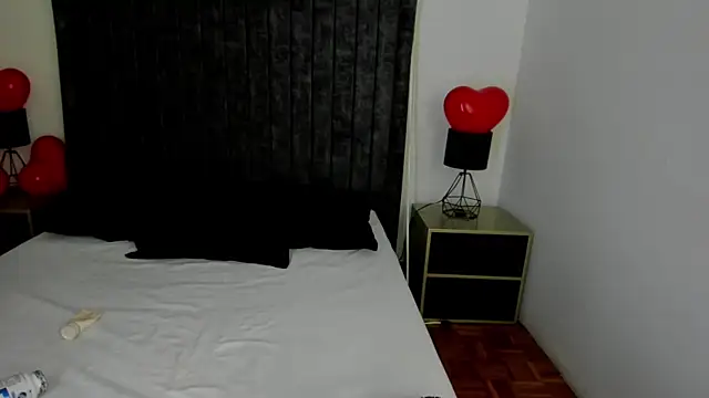 NataGarcia online show from February 2026 04:27:01 PM