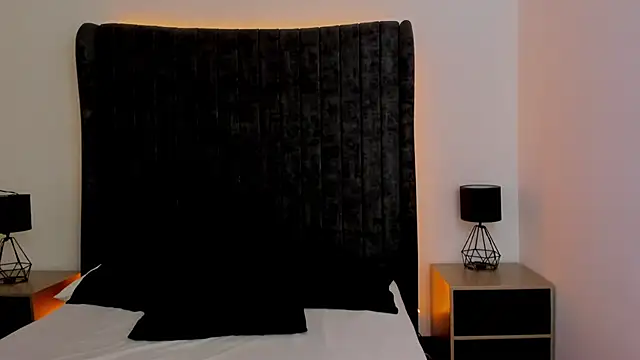 Snapshot of NataGarcia chatting on October 2025 09:36:02 PM NataGarcia online show from October 2025 09:36:02 PM