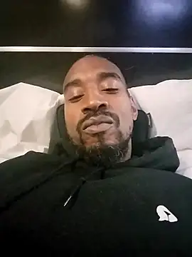 Snapshot of ElJudah7 chatting on November 2025 06:17:01 AM ElJudah7 online show from November 2025 06:17:01 AM