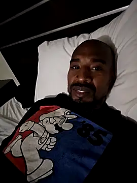 Snapshot of ElJudah7 chatting on November 2025 08:45:02 PM ElJudah7 online show from November 2025 08:45:02 PM