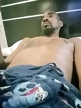 Snapshot of ElJudah7 chatting on November 2025 08:45:01 PM ElJudah7 online show from November 2025 08:45:01 PM