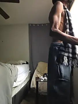 Snapshot of ElJudah7 chatting on October 2025 06:18:01 PM ElJudah7 online show from October 2025 06:18:01 PM