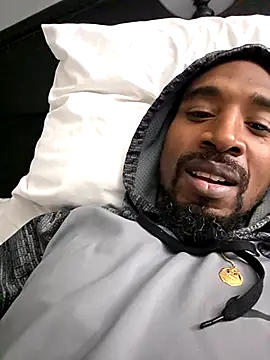 Snapshot of ElJudah7 chatting on November 2025 07:50:02 PM ElJudah7 online show from November 2025 07:50:02 PM