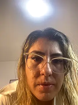 Snapshot of AdharaSmithh chatting on September 2025 09:42:02 PM AdharaSmithh online show from September 2025 09:42:02 PM