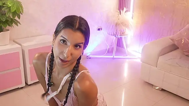 Bella19  online show from May 2026 08:29:02 PM