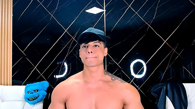 Owen Muzcle online show from October 2025 06:12:01 AM