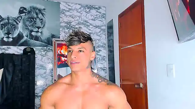 Owen Muzcle online show from February 2025 05:05:02 PM