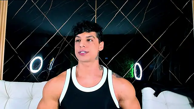 Owen Muzcle online show from January 2026 01:34:01 AM