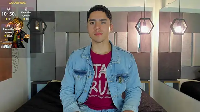 LiamNovak online show from December 2025 11:42:02 AM