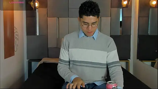 LiamNovak online show from January 2026 04:25:02 PM