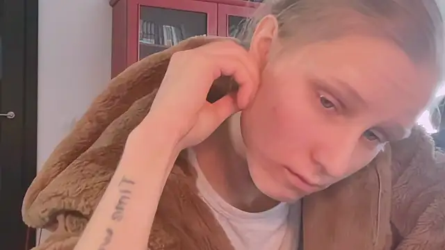 KatiKate online show from March 2025 01:34:01 PM