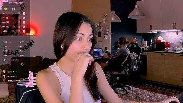 KatiKate online show from December 2025 08:04:02 PM