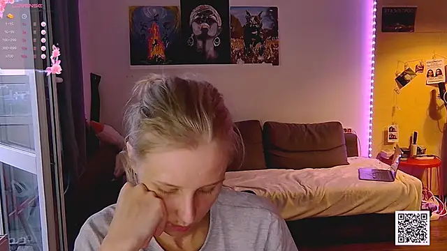 KatiKate online show from September 2025 03:45:01 PM