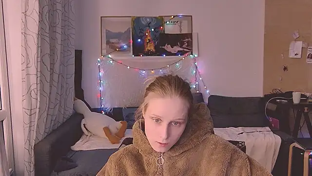 KatiKate online show from February 2025 08:11:01 PM