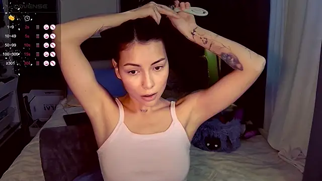 KatiKate online show from April 2026 05:47:02 PM