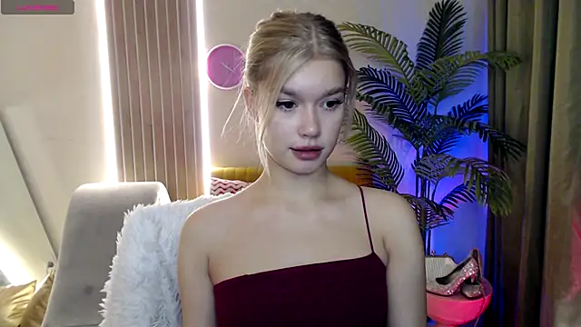 BattyMelody online show from November 2025 11:42:01 AM