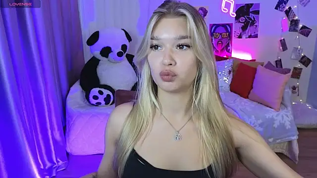 BattyMelody online show from September 2025 01:44:02 PM