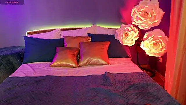 BattyMelody online show from December 2025 01:53:02 PM