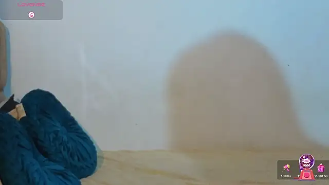 KloheCurvy online show from November 2025 03:59:01 PM