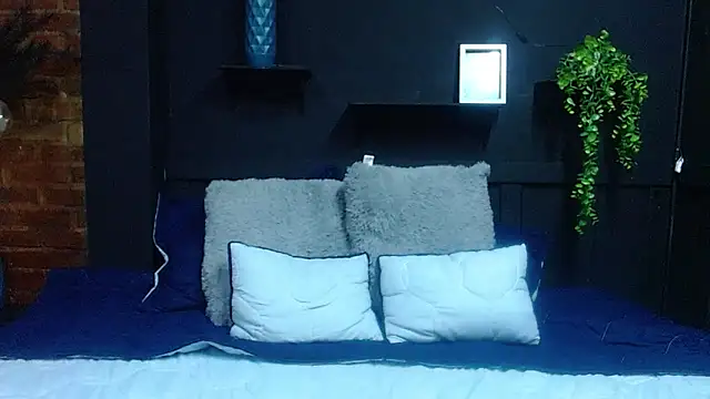 ShyVibes  online show from September 2025 07:41:01 PM