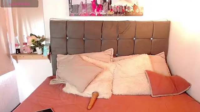 ShyVibes  online show from February 2025 05:57:02 PM