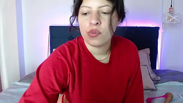 ShyVibes  online show from February 2025 06:50:01 PM