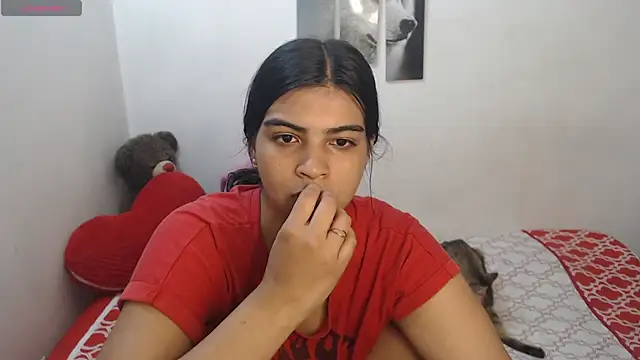 Snapshot of Pocahontas_Princess_ chatting on April 2026 02:24:02 PM Pocahontas Princess online show from April 2026 02:24:02 PM