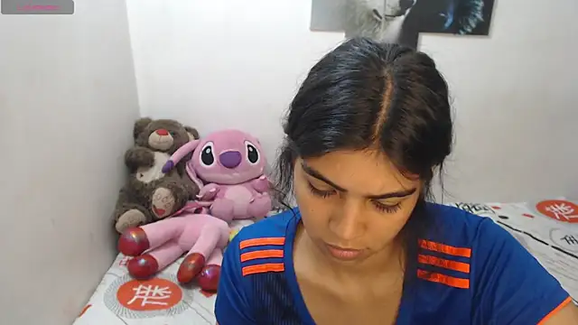 Snapshot of Pocahontas_Princess_ chatting on June 2026 04:44:02 PM Pocahontas Princess online show from June 2026 04:44:02 PM