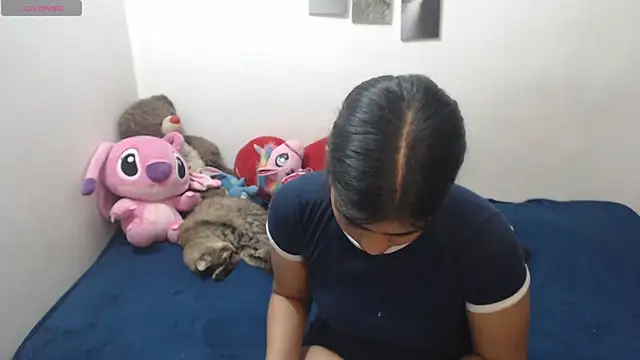 Snapshot of Pocahontas_Princess_ chatting on April 2026 03:05:01 PM Pocahontas Princess online show from April 2026 03:05:01 PM