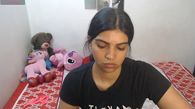 Snapshot of Pocahontas_Princess_ chatting on May 2026 06:11:01 PM Pocahontas Princess online show from May 2026 06:11:01 PM