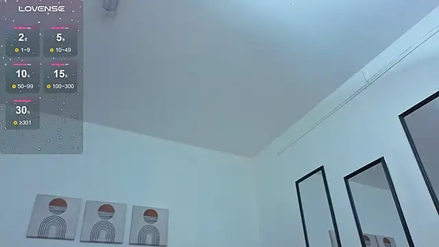 selena castillo online show from October 2025 12:25:02 PM