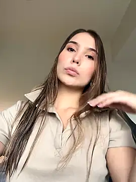 SophieRaily  online show from September 2025 07:53:01 PM