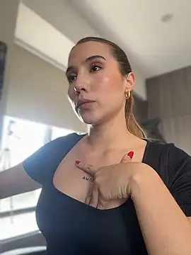 SophieRaily  online show from January 2026 08:56:01 PM