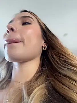 SophieRaily  online show from January 2026 08:46:02 PM