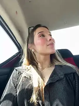 SophieRaily  online show from February 2025 05:20:02 PM
