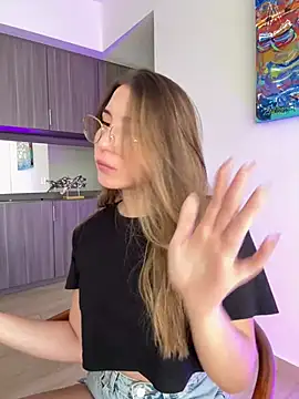 SophieRaily  online show from February 2025 09:52:02 PM
