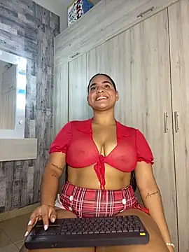 Violetrousse online show from December 2025 07:04:02 PM