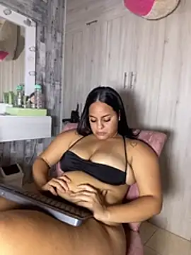 Violetrousse online show from June 2026 12:54:01 AM