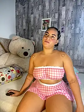 Violetrousse online show from November 2025 01:15:01 PM