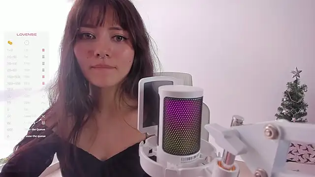 Snapshot of Sakito_Tokio chatting on December 2025 08:42:01 PM Sakito Tokio online show from December 2025 08:42:01 PM