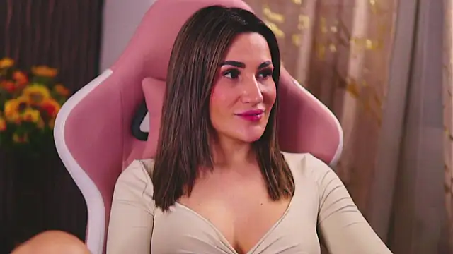 Snapshot of KimSkyex chatting on March 2025 02:50:01 AM KimSkyex online show from March 2025 02:50:01 AM