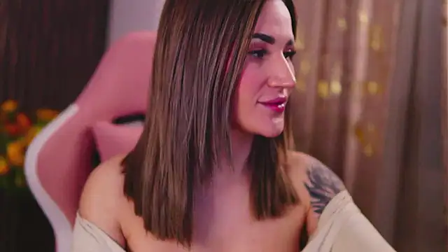 Snapshot of KimSkyex chatting on March 2025 11:18:02 PM KimSkyex online show from March 2025 11:18:02 PM