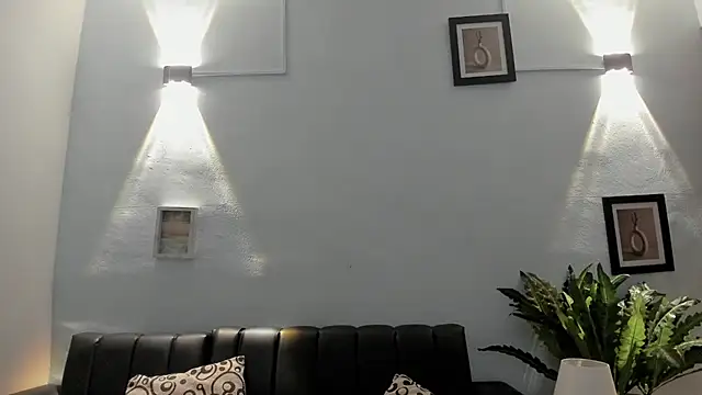 Mia petite01 online show from November 2025 11:19:01 PM