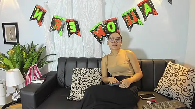 Mia petite01 online show from November 2025 10:04:02 PM