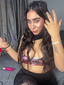 Meryem Queen online show from March 2026 10:49:02 PM