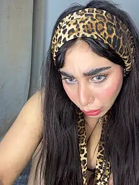 Meryem Queen online show from April 2026 10:27:02 PM