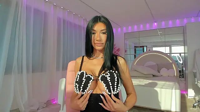 Snapshot of missdiamond_ chatting on June 2026 04:40:02 AM missdiamond online show from June 2026 04:40:02 AM