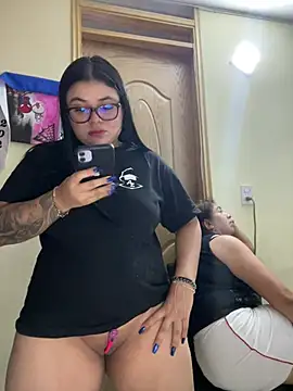 alissonfernandez  online show from April 2026 09:32:01 PM