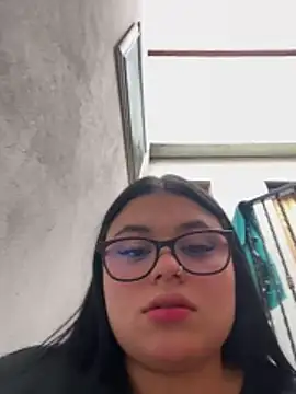 alissonfernandez  online show from May 2026 09:31:02 PM